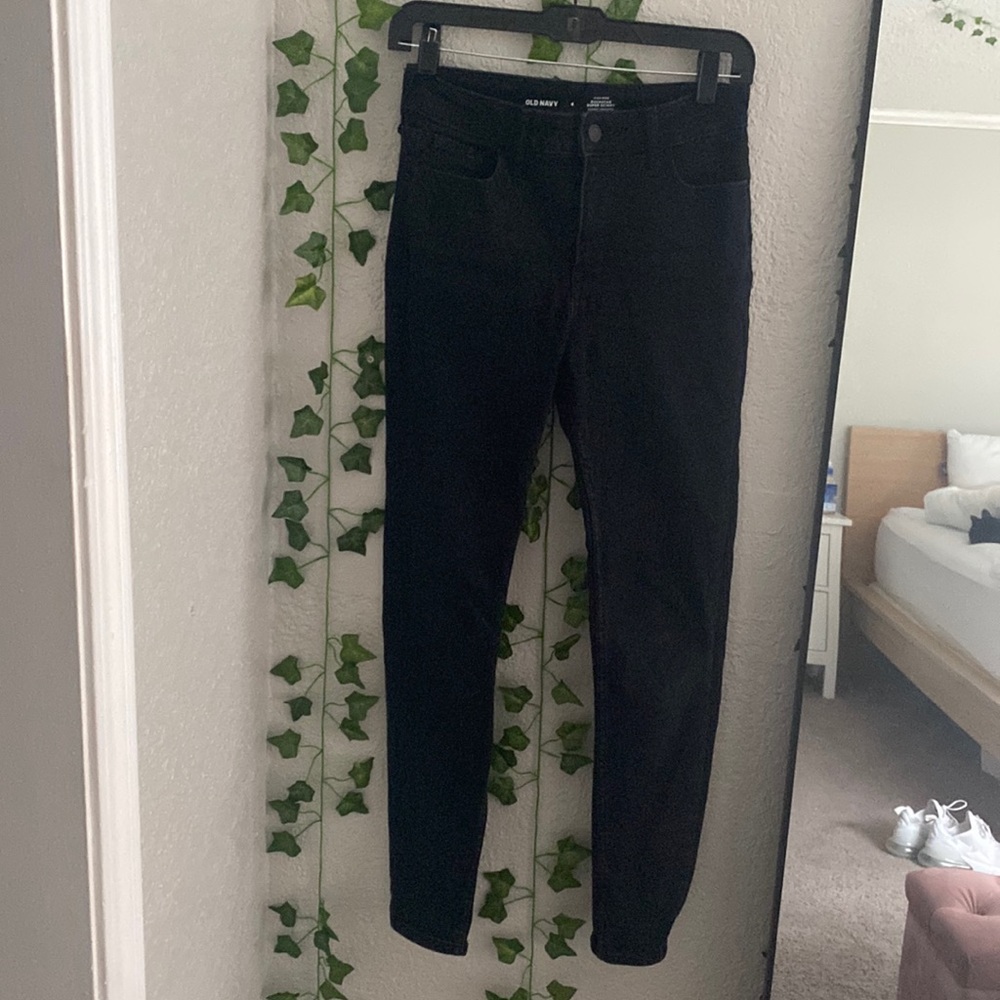 Old Navy Rockstar Super Skinny jeans